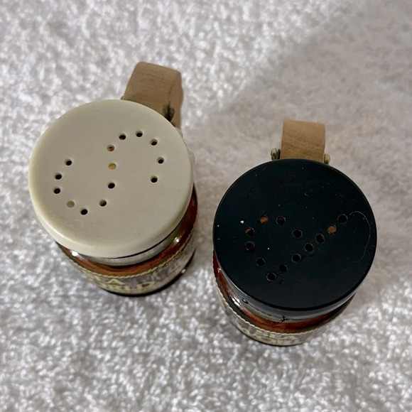 Vintage Sea World Tiny Beer Mug  Salt & Pepper Shakers - Picture 6 of 10